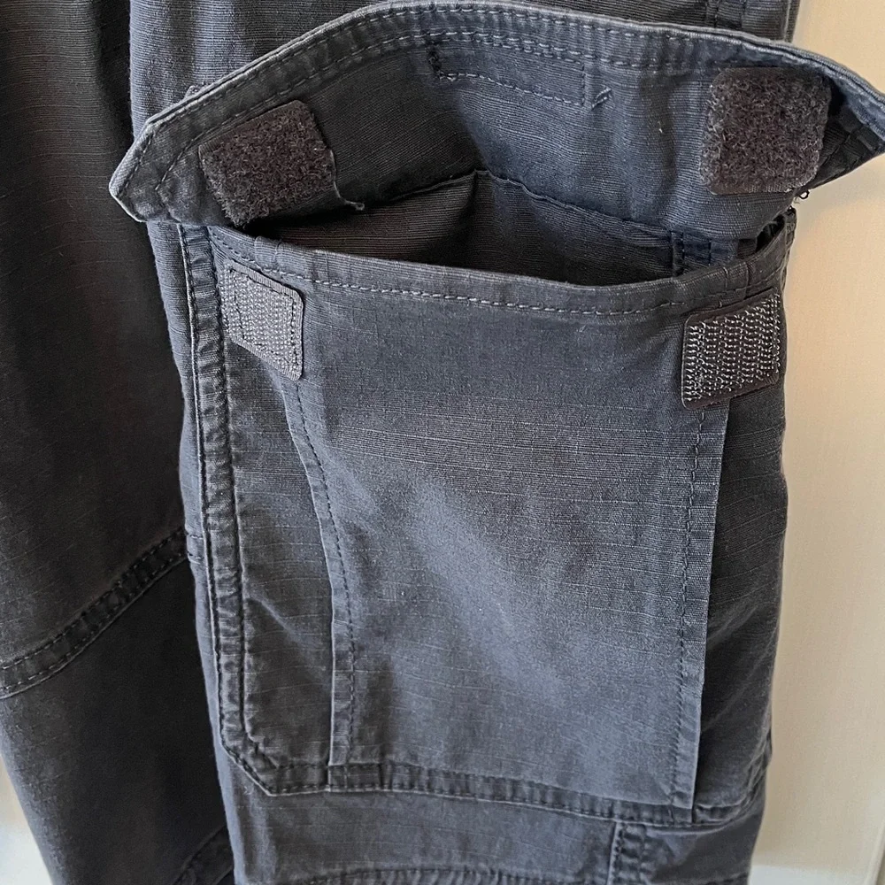 NWT Wrangler Cargo Cotton Shorts Men's 33 X 10
